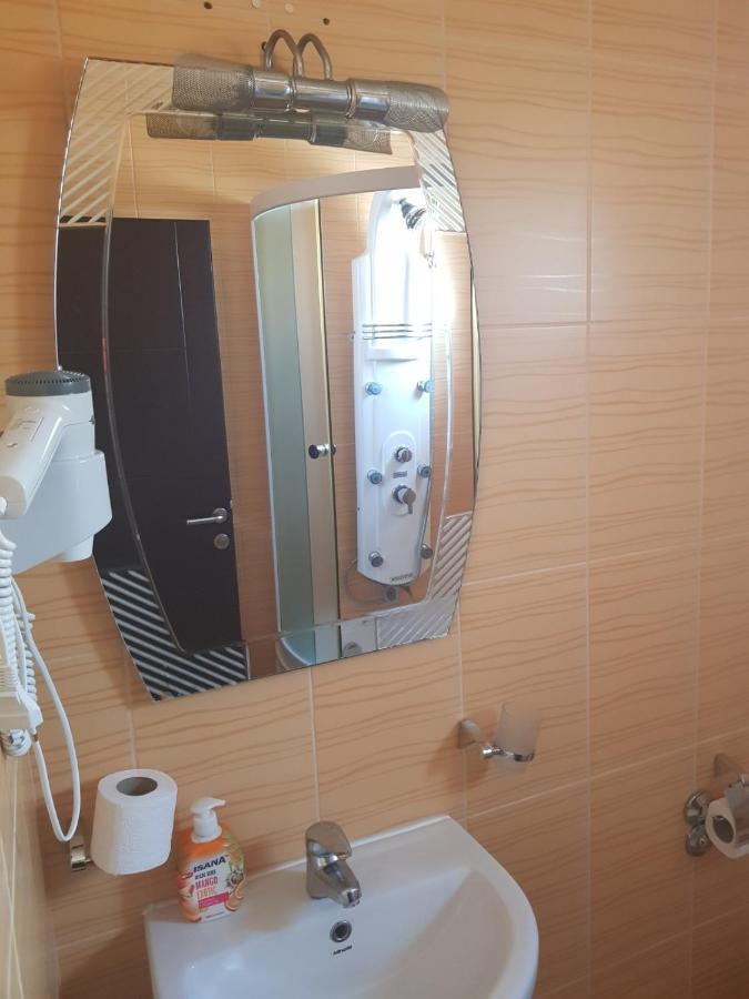 Vilaelenamarko Budva Eksteriør bilde